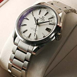 ブランド オメガ 腕時計コピー通販 シーマスター アクアテラ クロノメーター 231.10.42.21.02.001